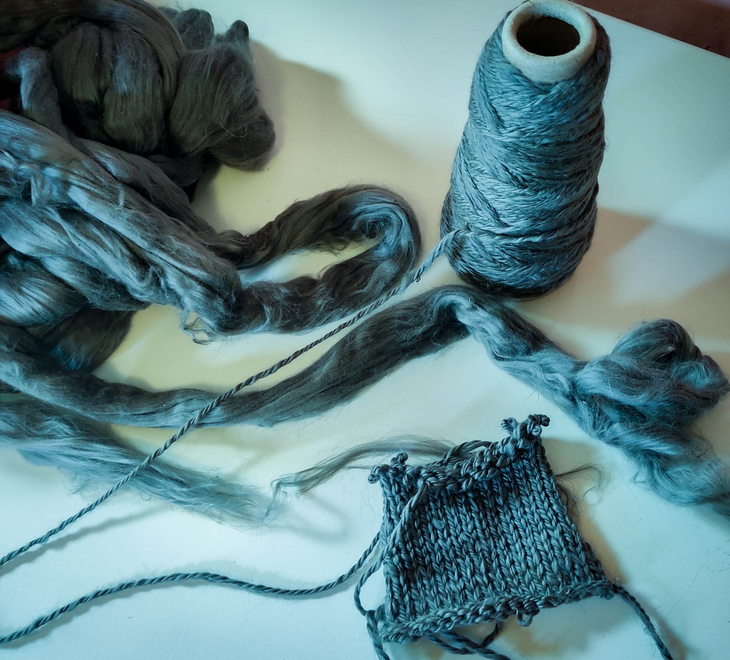 Carbonised Bamboo: weird yarn!
